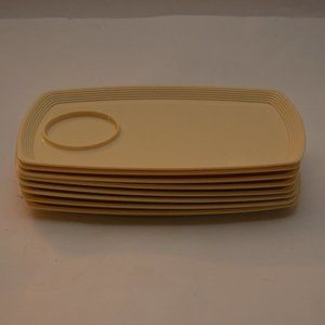 Lot of (8) Vintage Thermo Temp Snack Trays